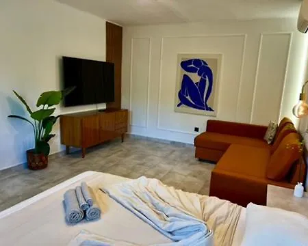 Muse - Art By Balaton Apartment